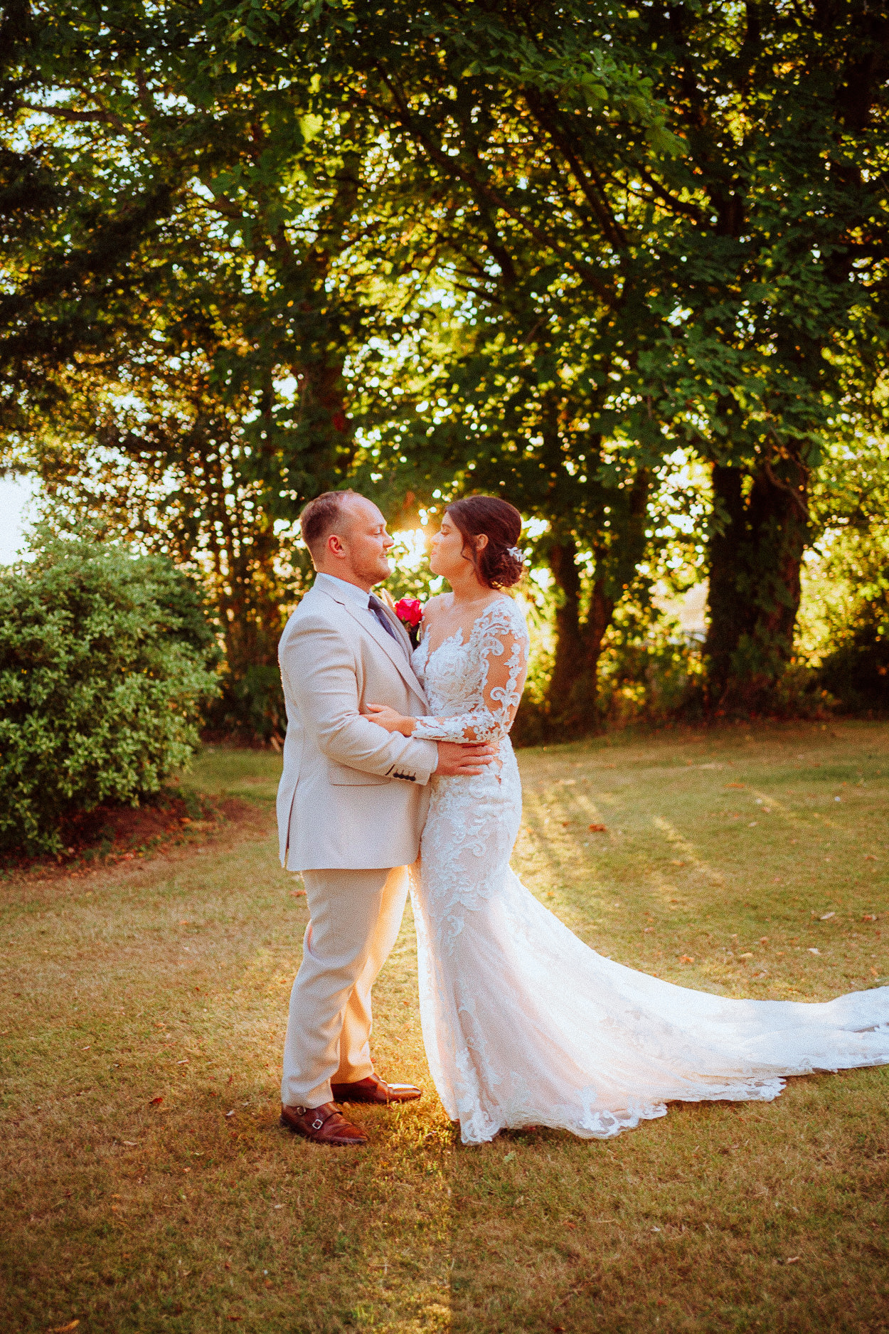 SANT FFRAED HOUSE WEDDING PHOTOGRAPHY 081 SANT FFRAED HOUSE WEDDING PHOTOGRAPHY 081